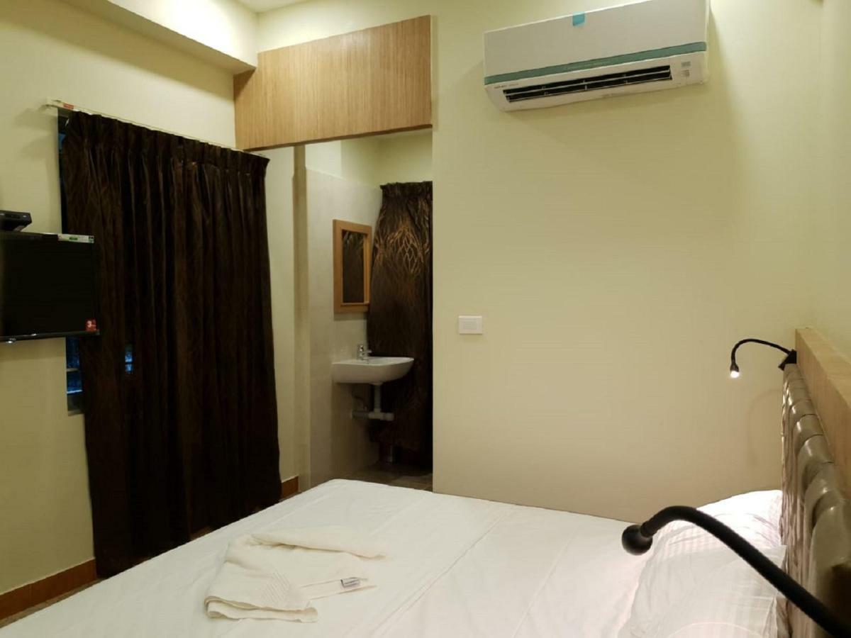 Amutham Residency Hotel Tiruchirappalli Exterior foto